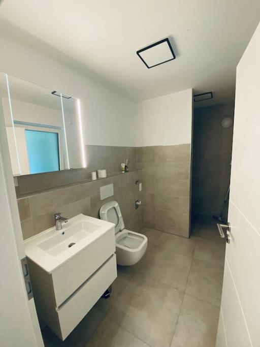 Doreyhome P5 - Zentrale Apartment Fuer 5 Pers Nahe Der Altstadt - Parkplatz - Wlan パッサウ エクステリア 写真